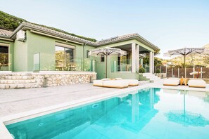 Villa (3 Bedrooms) | Interior
