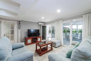 Villa (4 Bedrooms) | Innenbereich