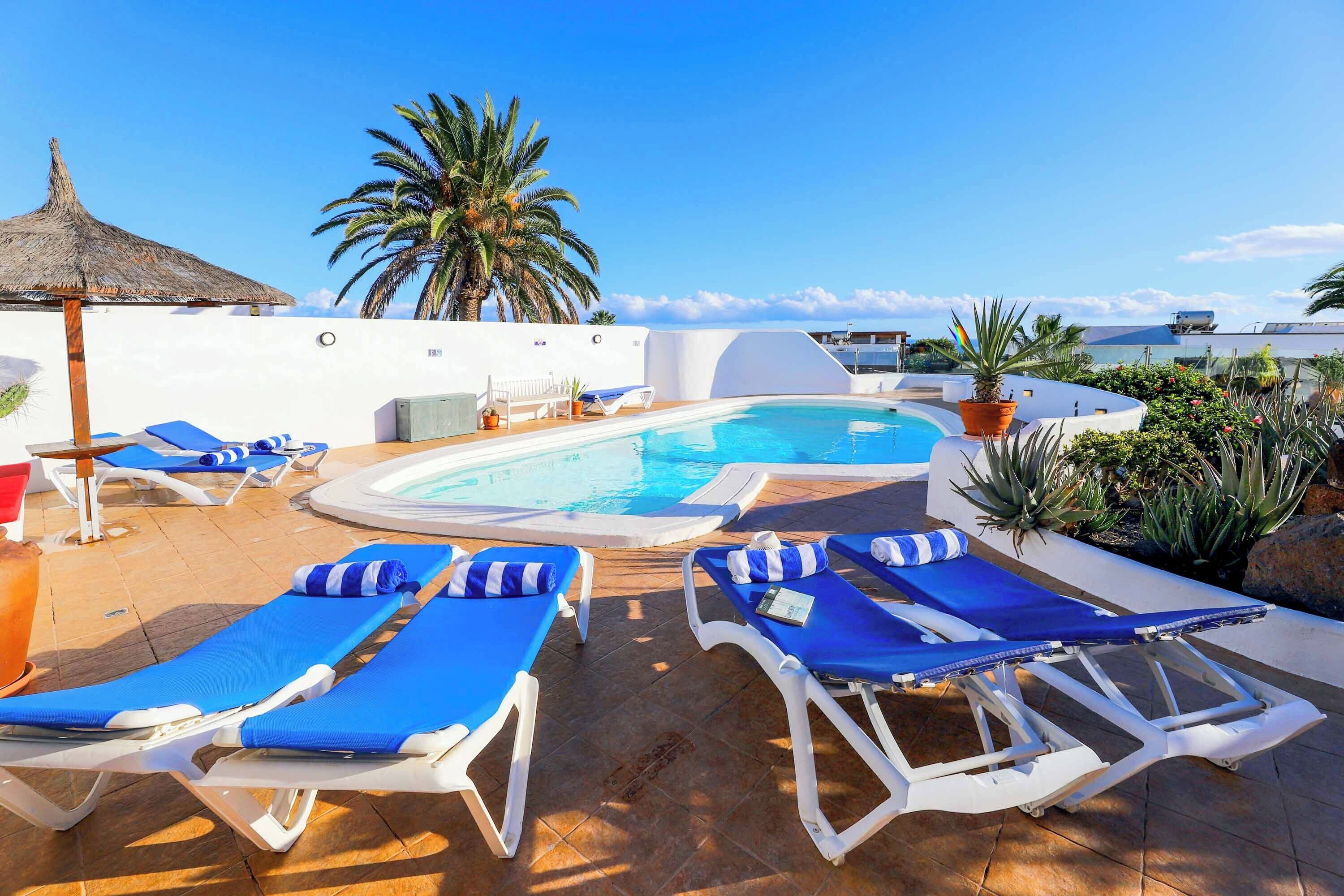 Huvila (4 Bedrooms) | Ulkopuoli