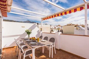 Villa (4 Bedrooms) | Extérieur