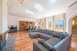 別墅 (Multiple Bedrooms) | 內部