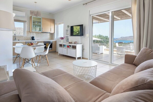 Vila (3 Bedrooms) | Parte interna