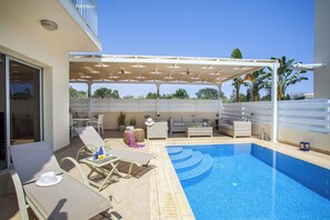 Villa (3 Bedrooms) | Exterior
