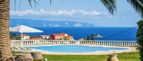 Villa (5 Bedrooms) | Außenbereich