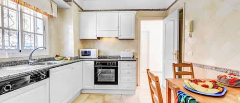Vila (3 Bedrooms) | Interior
