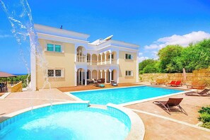 Villa (5 Bedrooms) | Front of property - Mansion View (Pegeia)