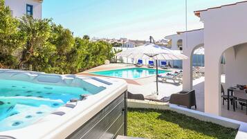 Villa (5 Bedrooms) | Exterior