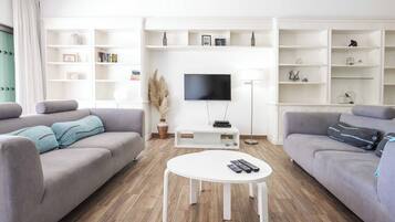 Villa (5 Bedrooms) | Interior