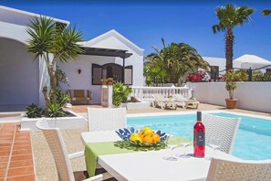 Villa (3 Bedrooms) | Außenbereich