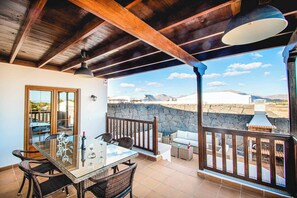 Villa (6 Bedrooms) | Exterior - Vista Rey (Yaiza)
