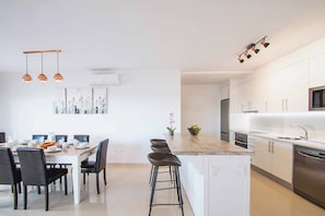 Villa (6 Bedrooms) | Interior - Vista Rey (Yaiza)