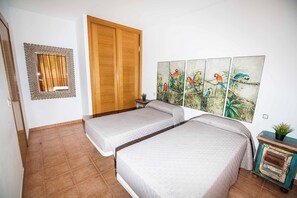 Villa (4 Bedrooms) | Interior