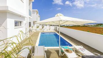 Villa (3 Bedrooms) | Exterior