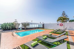 Villa (3 Bedrooms) | Außenbereich