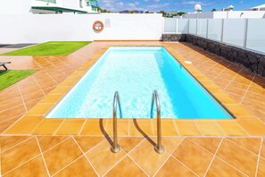 Villa (3 Bedrooms) | Exterior