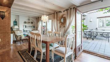 Villa (3 Bedrooms) | Interior