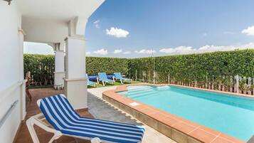 Piscina a l'aire lliure