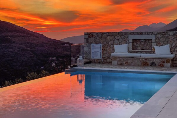 Villa (3 Bedrooms) | Interior