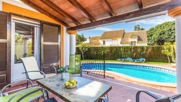 Villa (4 Bedrooms) | Exterior