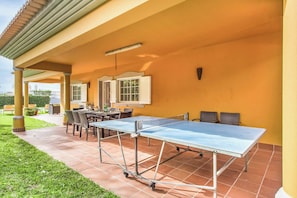 Villa (5 Bedrooms) | Exterior