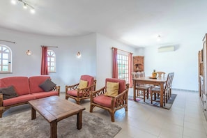 Villa (3 Bedrooms) | Interior
