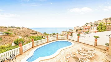 Piscina a l'aire lliure
