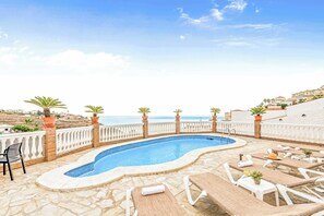Outdoor pool - Villa Cecilia Sol (Torrox)