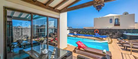 ヴィラ (5 Bedrooms) | 外観