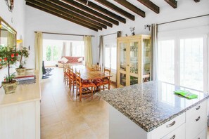 Villa (5 Bedrooms) | Interior