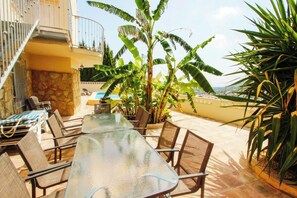 Villa (5 Bedrooms) | Exterior