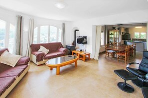 Vila (5 Bedrooms) | Parte interna
