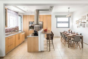 Villa (4 Bedrooms) | Interior - Villa Ifigeneia (Rhodes)