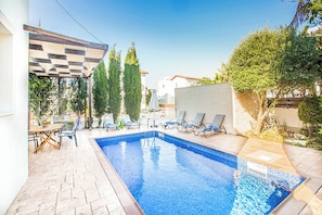 Pool - Villa Chryse (Paralimni)