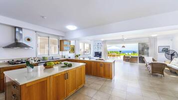 Villa (5 Bedrooms) | Interior