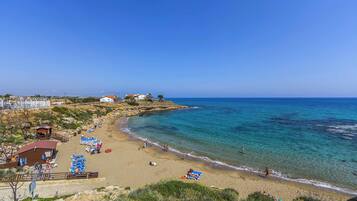 Villa (5 Bedrooms) | Exterior