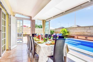 Villa (5 Bedrooms) | Extérieur