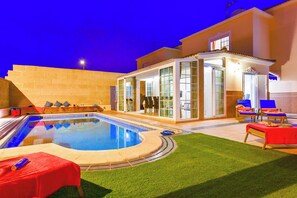 วิลล่า (5 Bedrooms) | บริเวณภายนอก