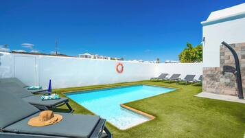 Alberca al aire libre