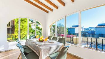 Villa (Multiple Bedrooms) | Interior