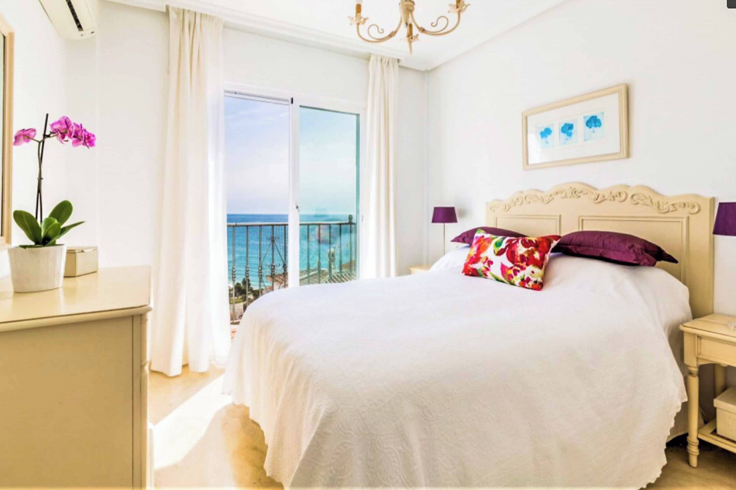 Villa (4 Bedrooms) | Interior