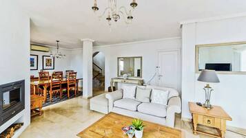 Vila (4 Bedrooms) | Parte interna