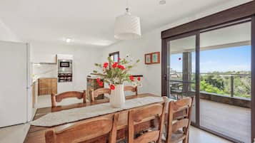 Villa (4 Bedrooms) | Interior