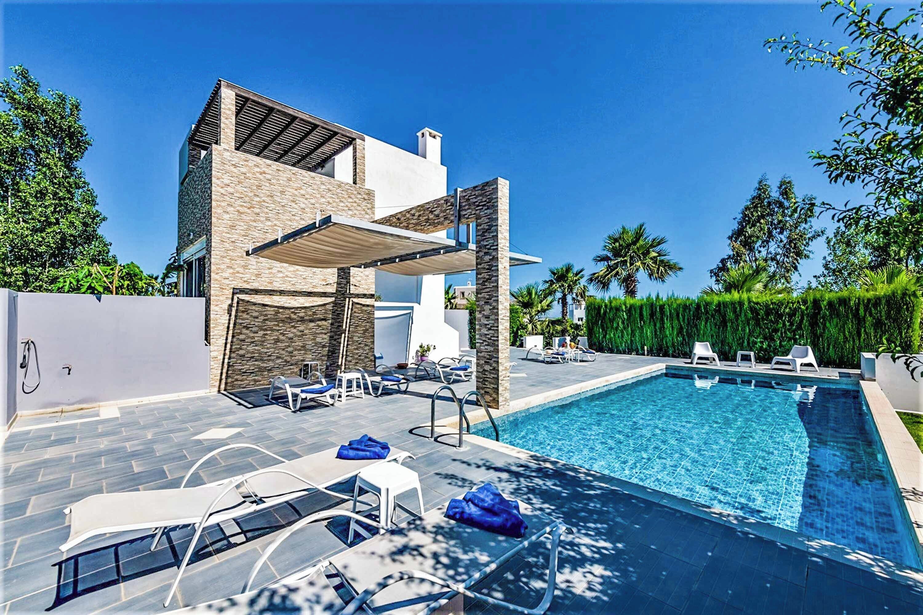 Villa (4 Bedrooms) | Außenbereich