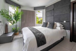 8 室のベッドルーム、ベッドシーツ