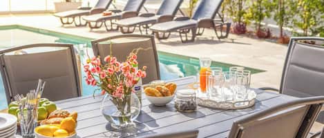 Villa (4 Bedrooms) | Interior