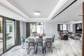 Villa (4 Bedrooms) | Interior - Villa Christina Coral (Pegeia)