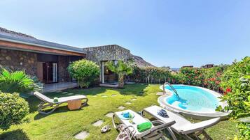 Villa (3 Bedrooms) | Exterior