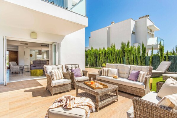 Villa (3 Bedrooms) | Aussenbereich