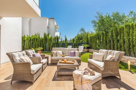 Villa (3 Bedrooms) | Exterior