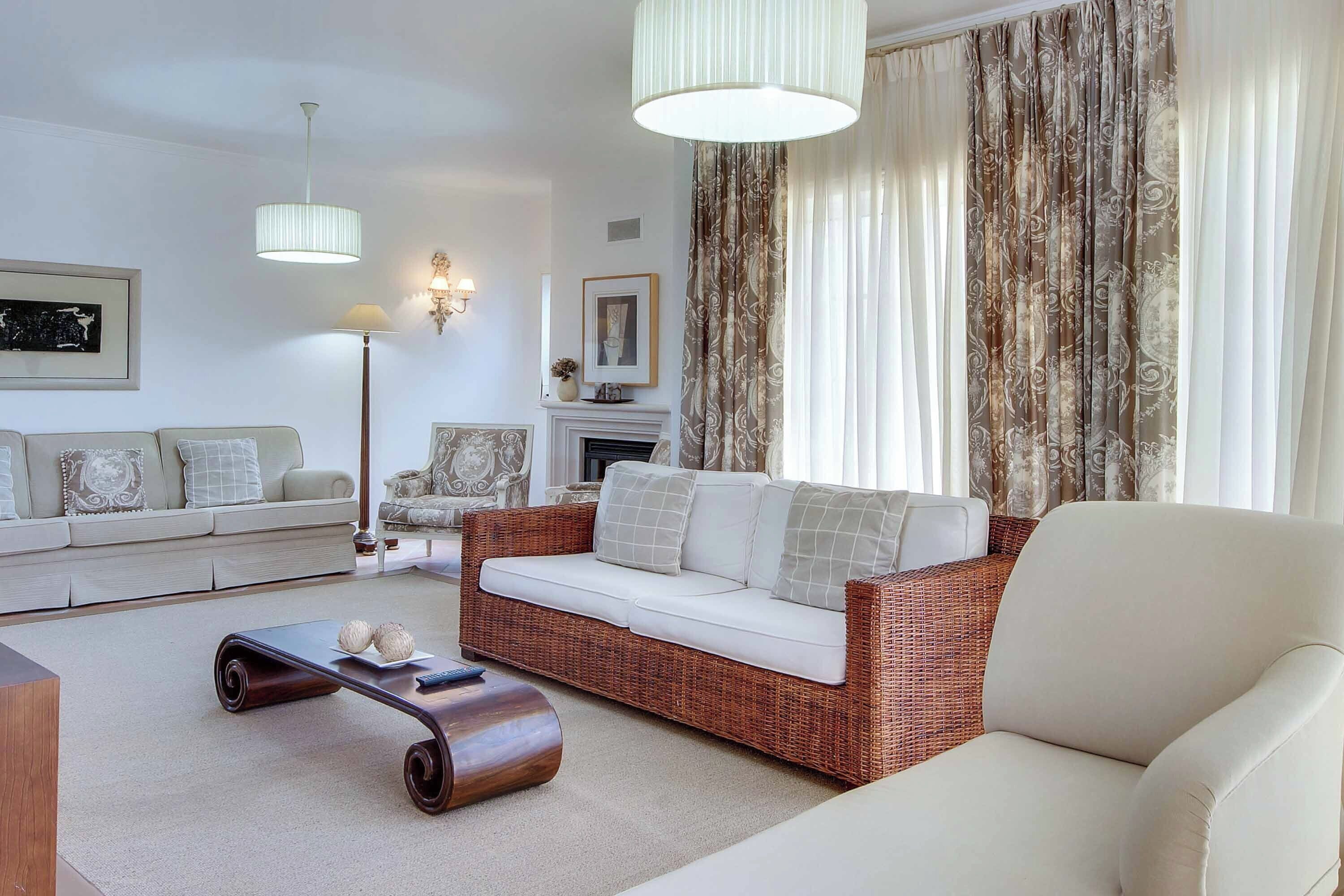 Villa (4 Bedrooms) | Interior